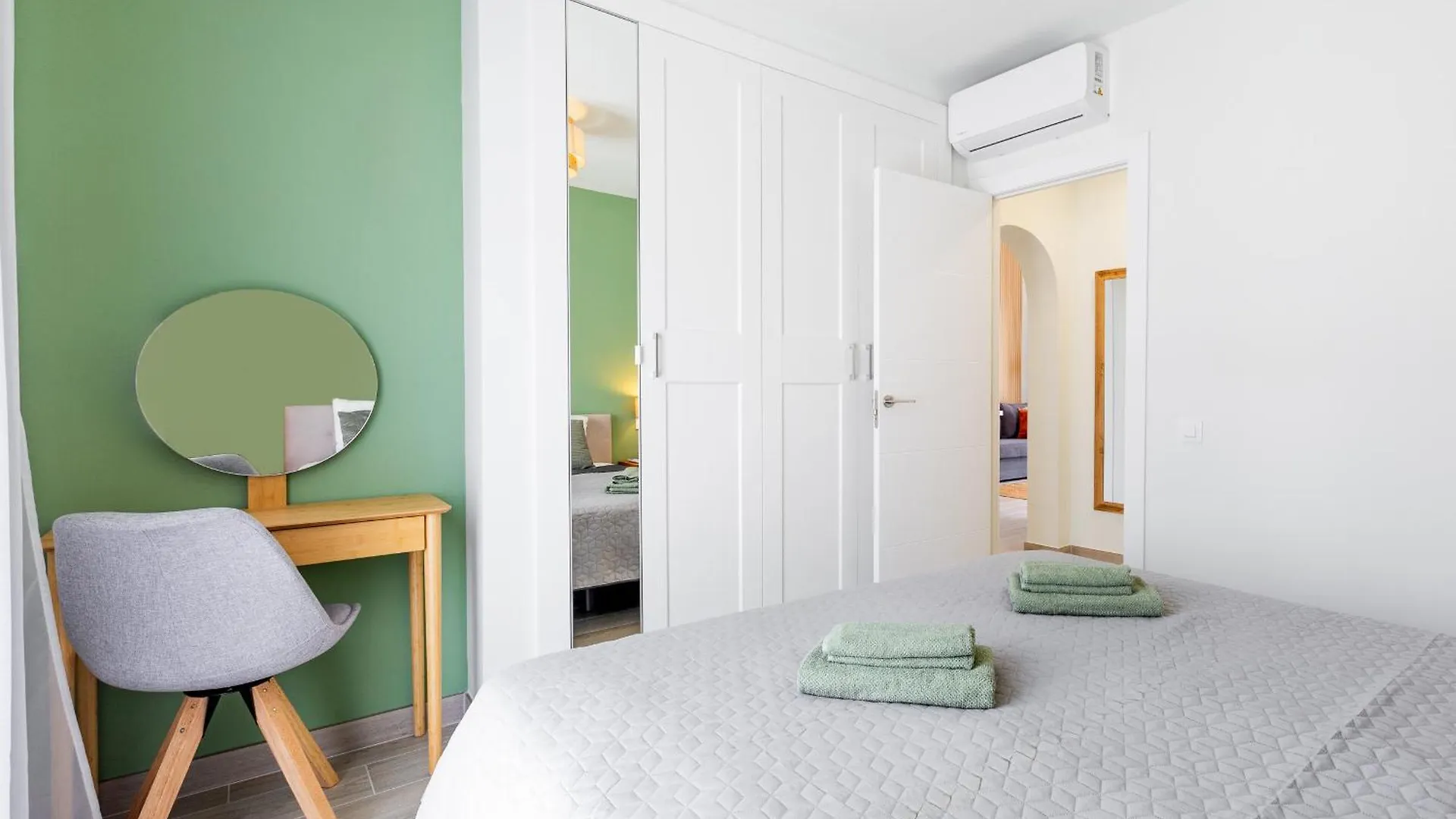 Spacious Apartment With Ocean View 아데제 0*,  스페인