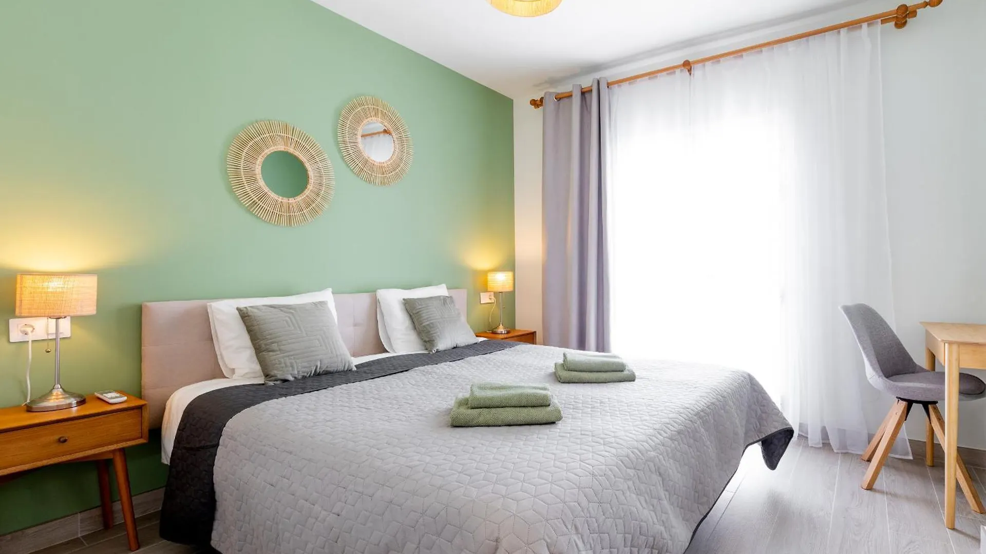 Spacious Apartment With Ocean View 아데제 0*,  스페인